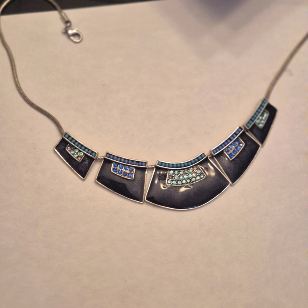 Elegant Blue and Silver Necklace